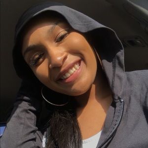 Meet your Posher, Annew